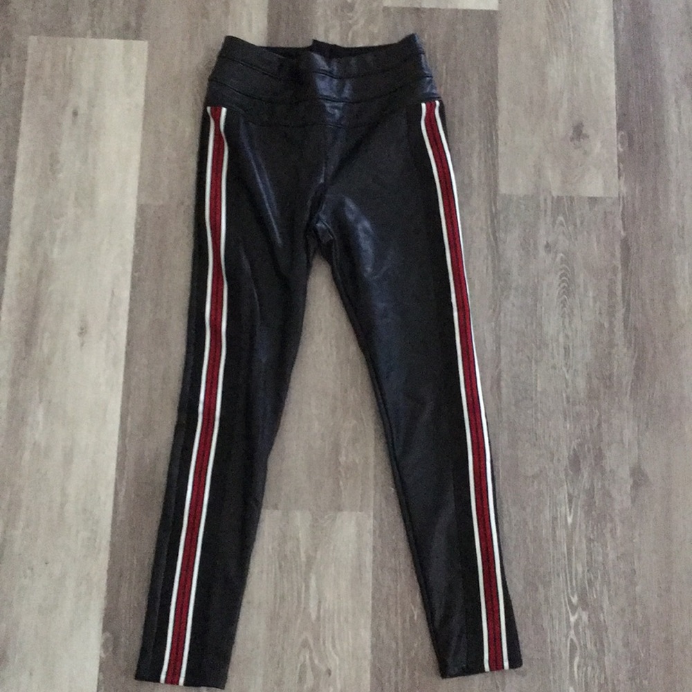 Striped Bebe leggings